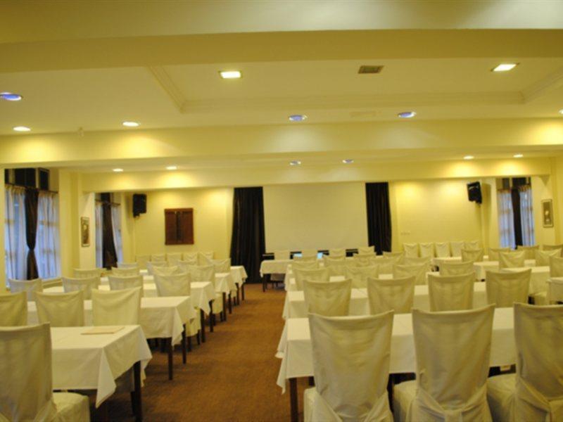 Hotel Porta سكوبجي المظهر الخارجي الصورة